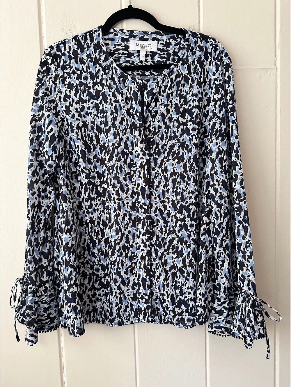 Derek Lam Crosby 10 Blue Leopard Print Blouse Long Sleeve Tie Cuffs Size 14